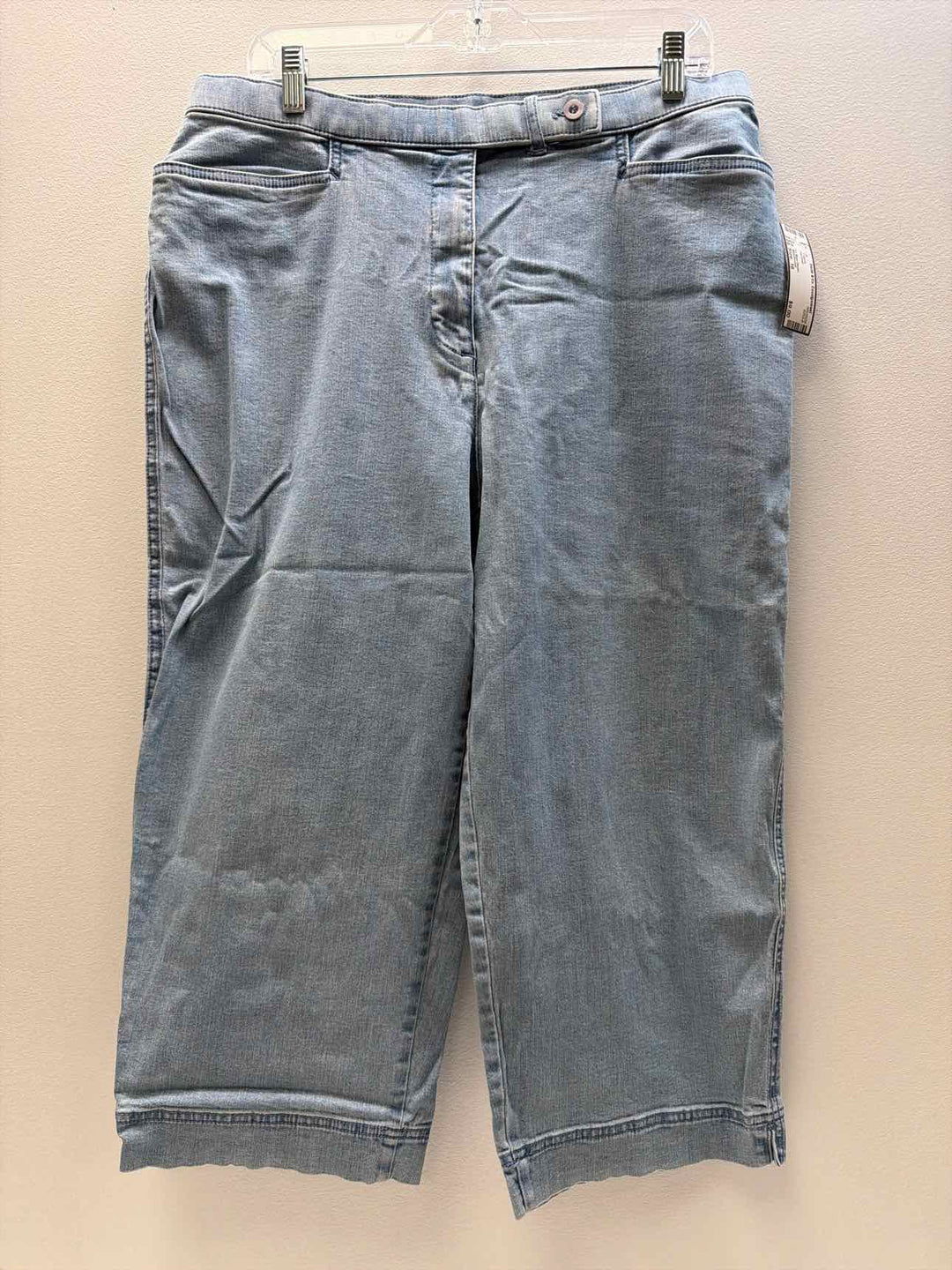 Westbound Size 16 Capris