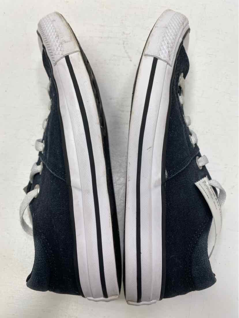 Converse 7.5 Sneakers