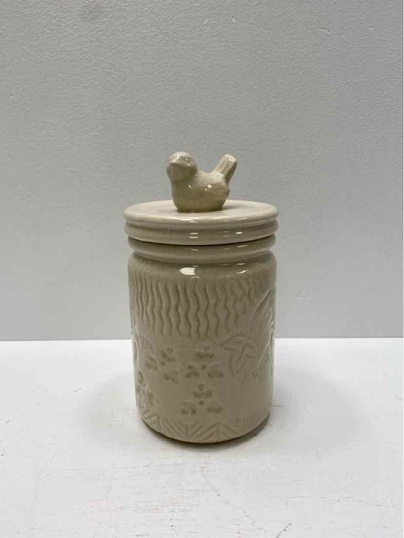 Canister