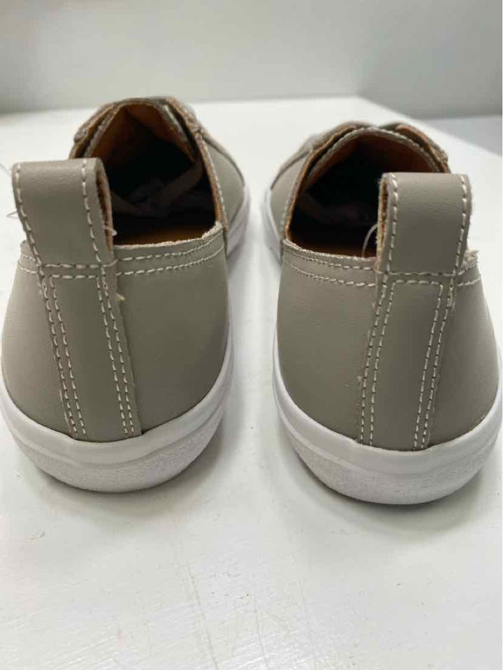 Lucky Brand 6 Sneakers