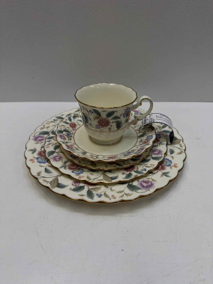 Noritake La Prada dish set