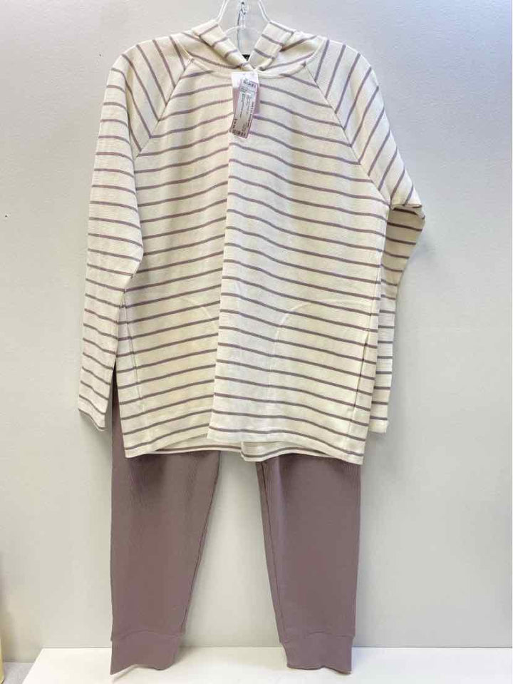 Max & Mia TOP AND PANT SET