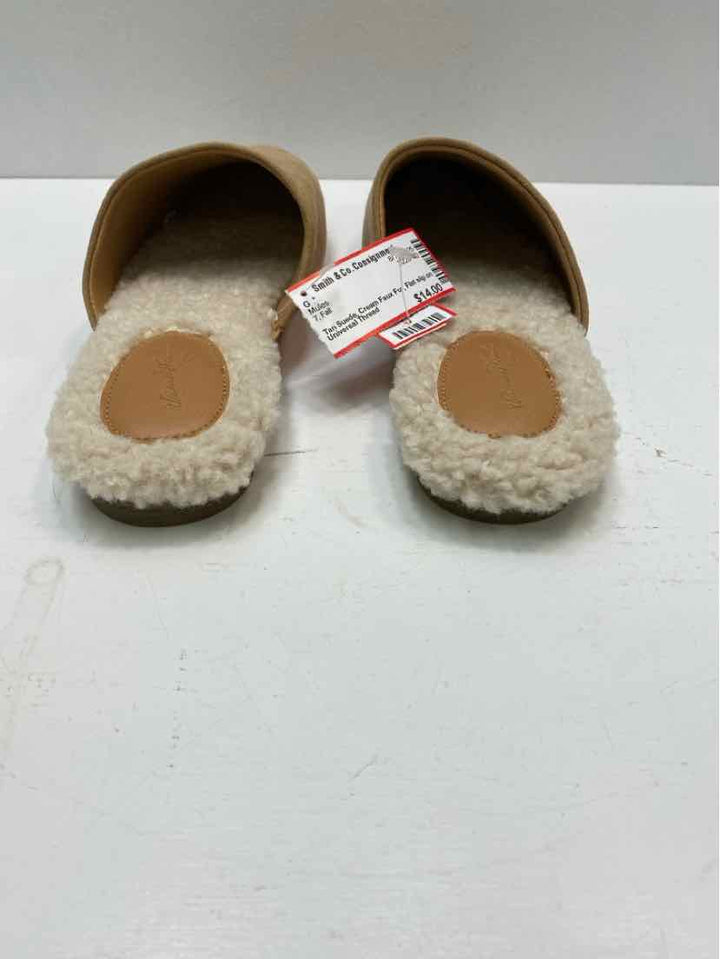 Universal Thread 7 Mules