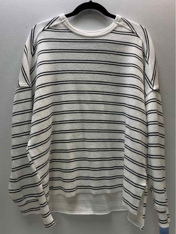 maurices Size 0X Sweater