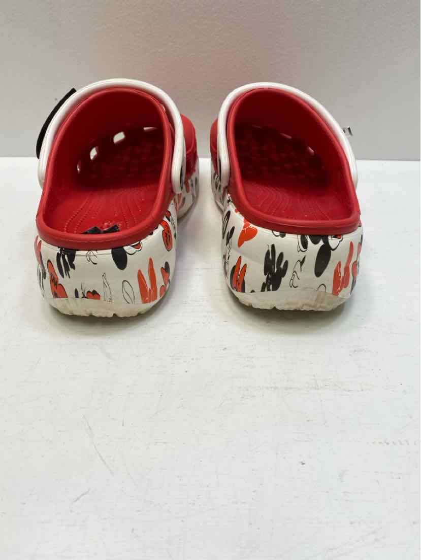 crocs 7 Casual Shoes