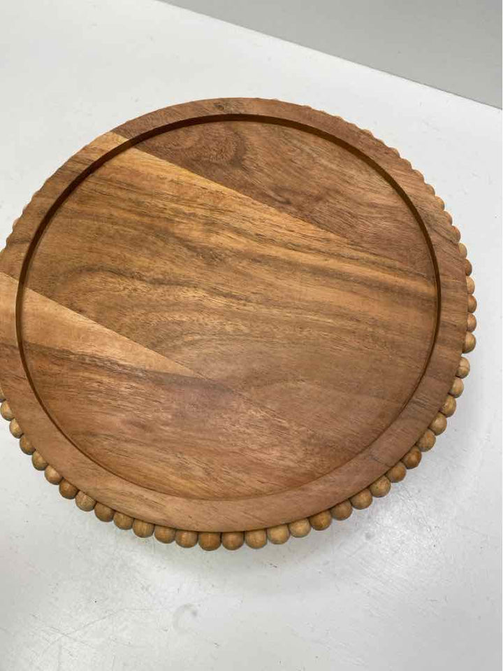 Bidk cake stand
