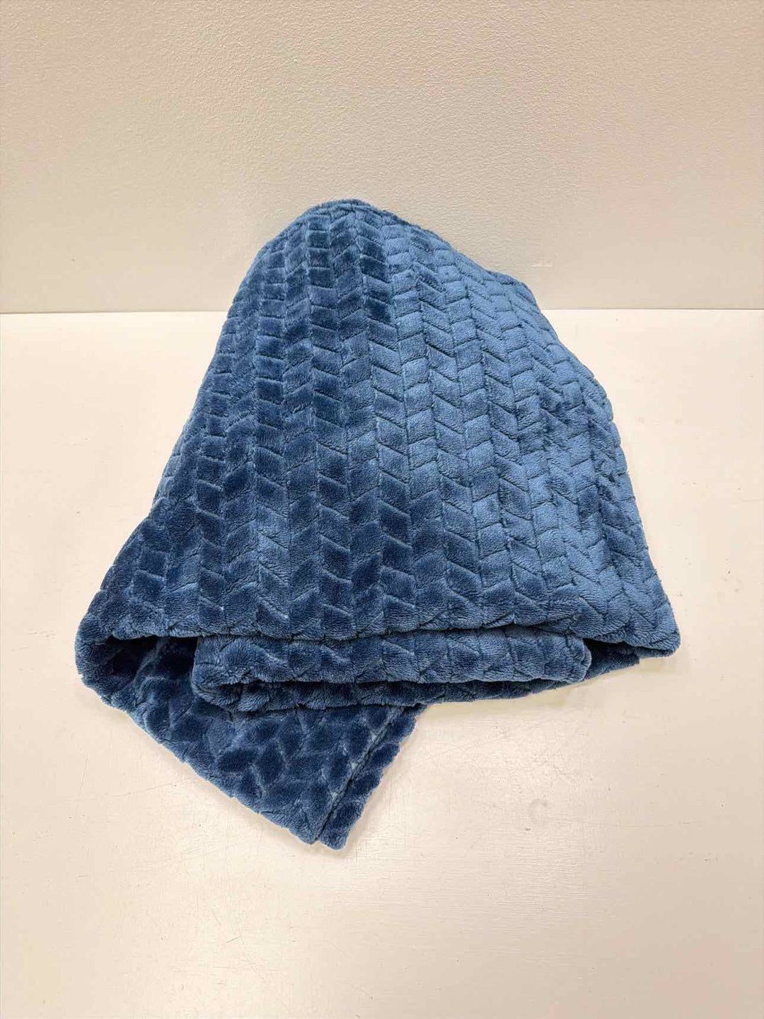 kirklands Throw