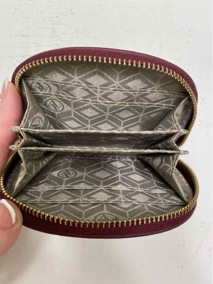 Adrienne Vittadini Card/ID holder