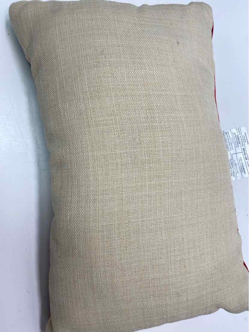 throw pillow