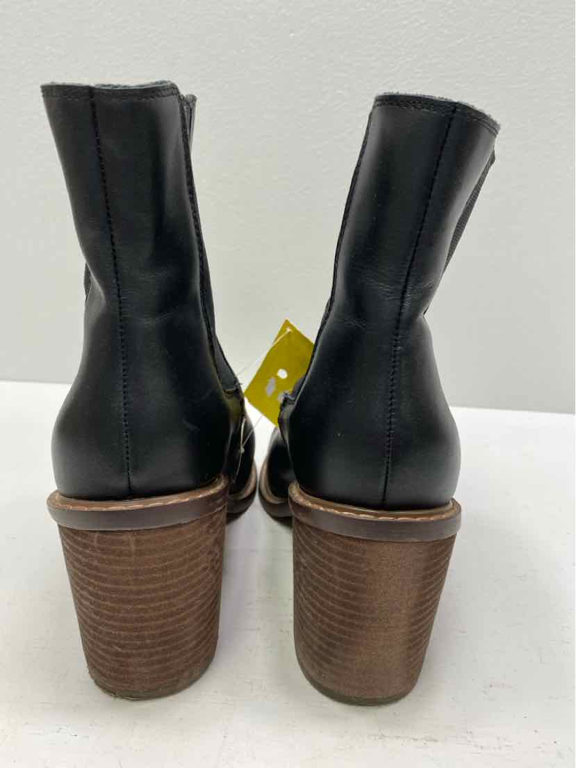 Crown Vintage 8 Boots