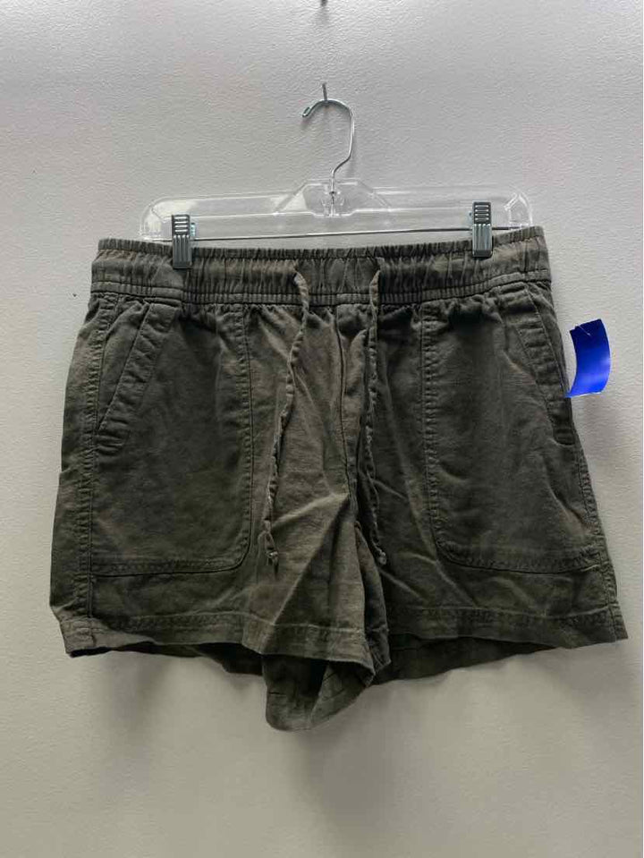 Gap Size M Shorts
