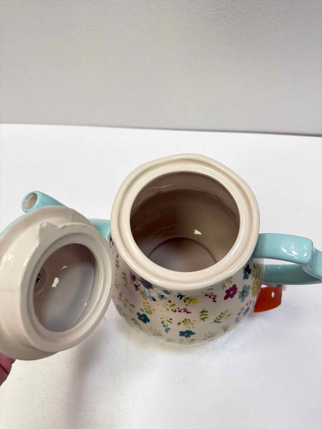 Pioneer woman Tea Pot
