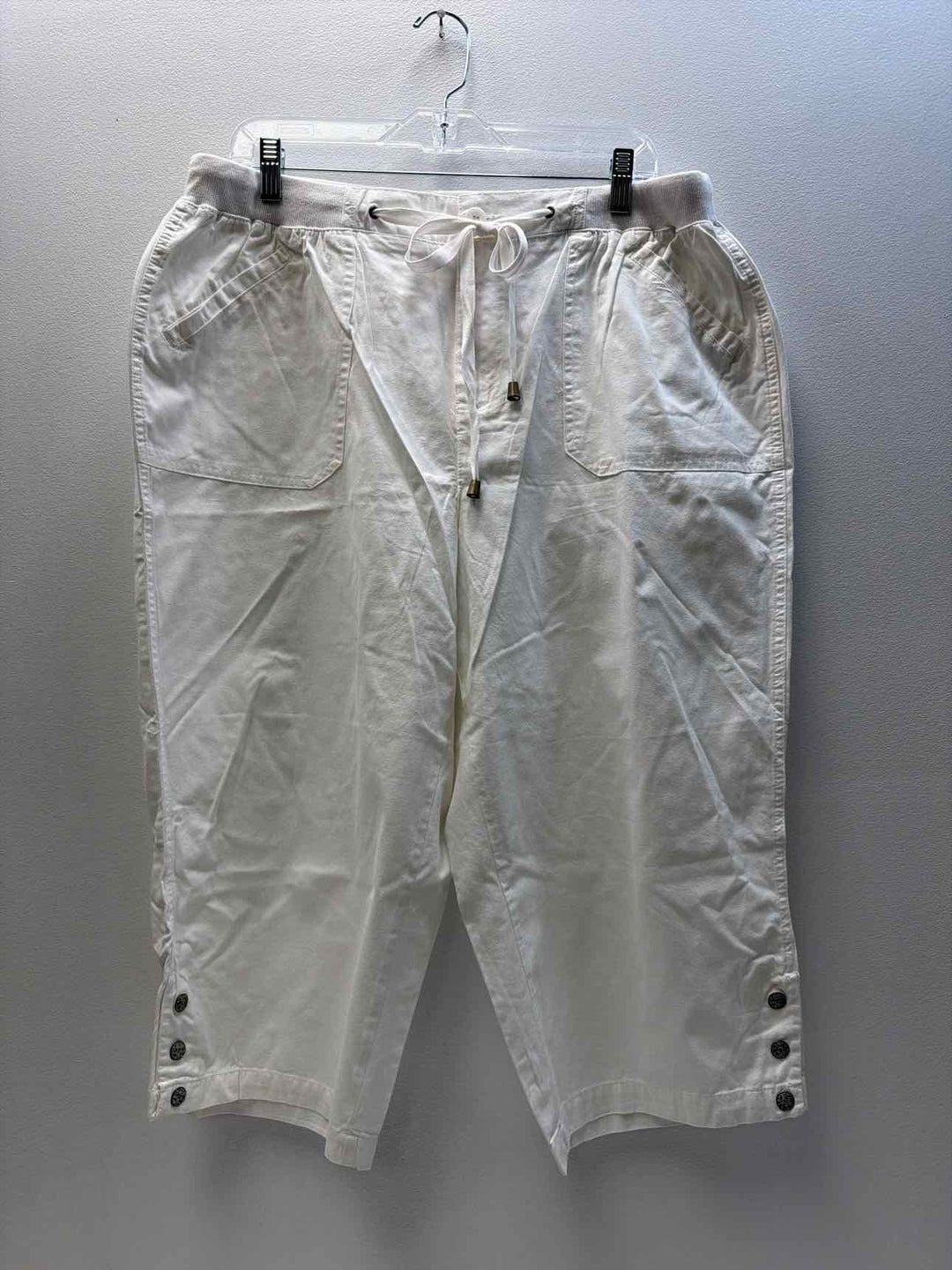 Size 16 Capris