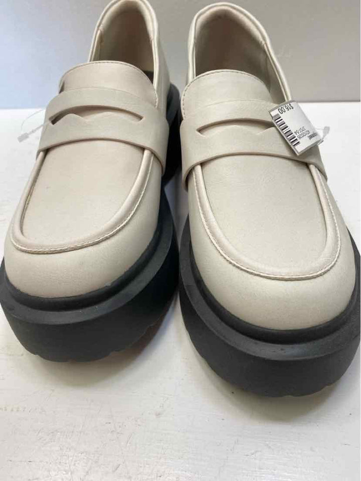 Wild Fable 7.5 Loafers
