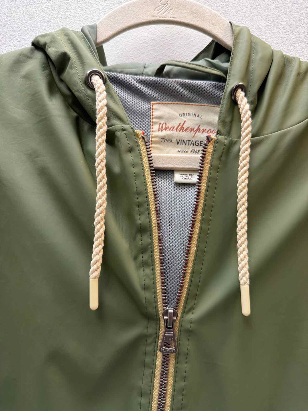 WEATHERPROOF Size M Rain Jacket