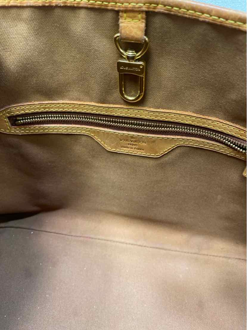 Louis Vuitton Purse