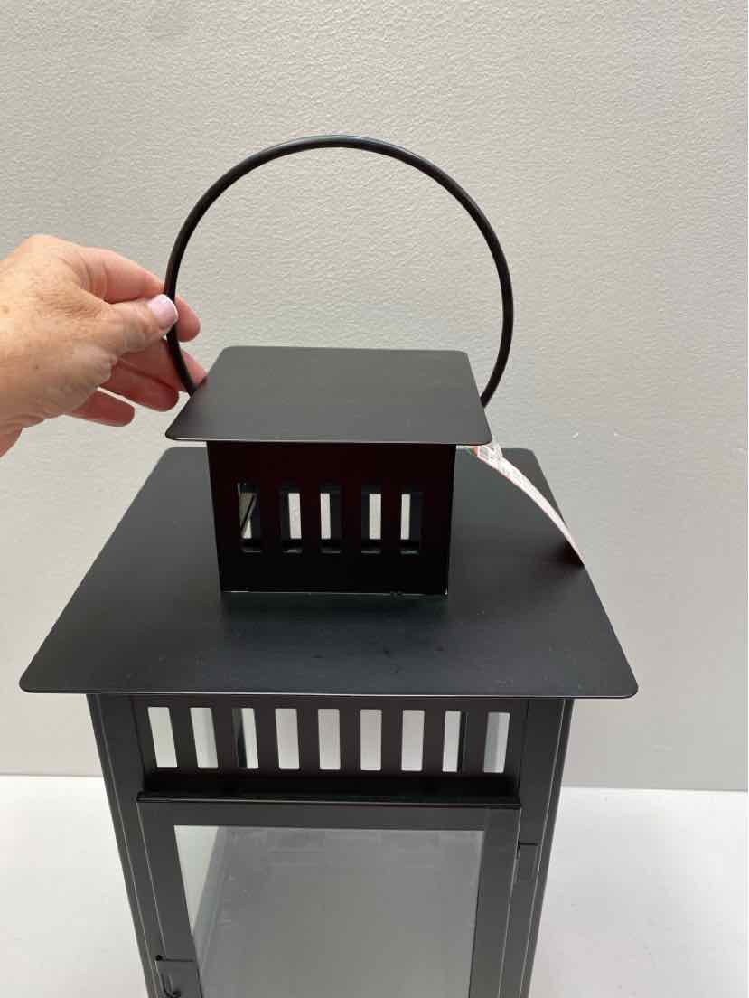 Candle holder