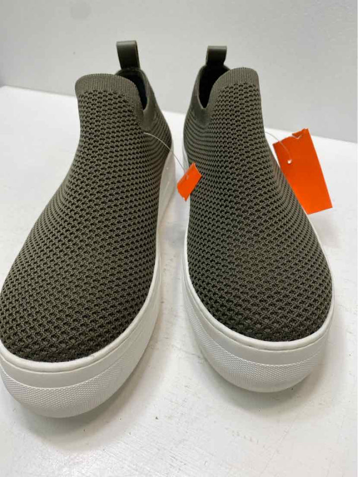 Deltan 8 Casual Shoes