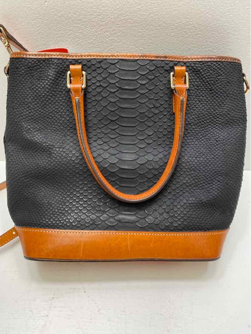 Dooney & Bourke Purse