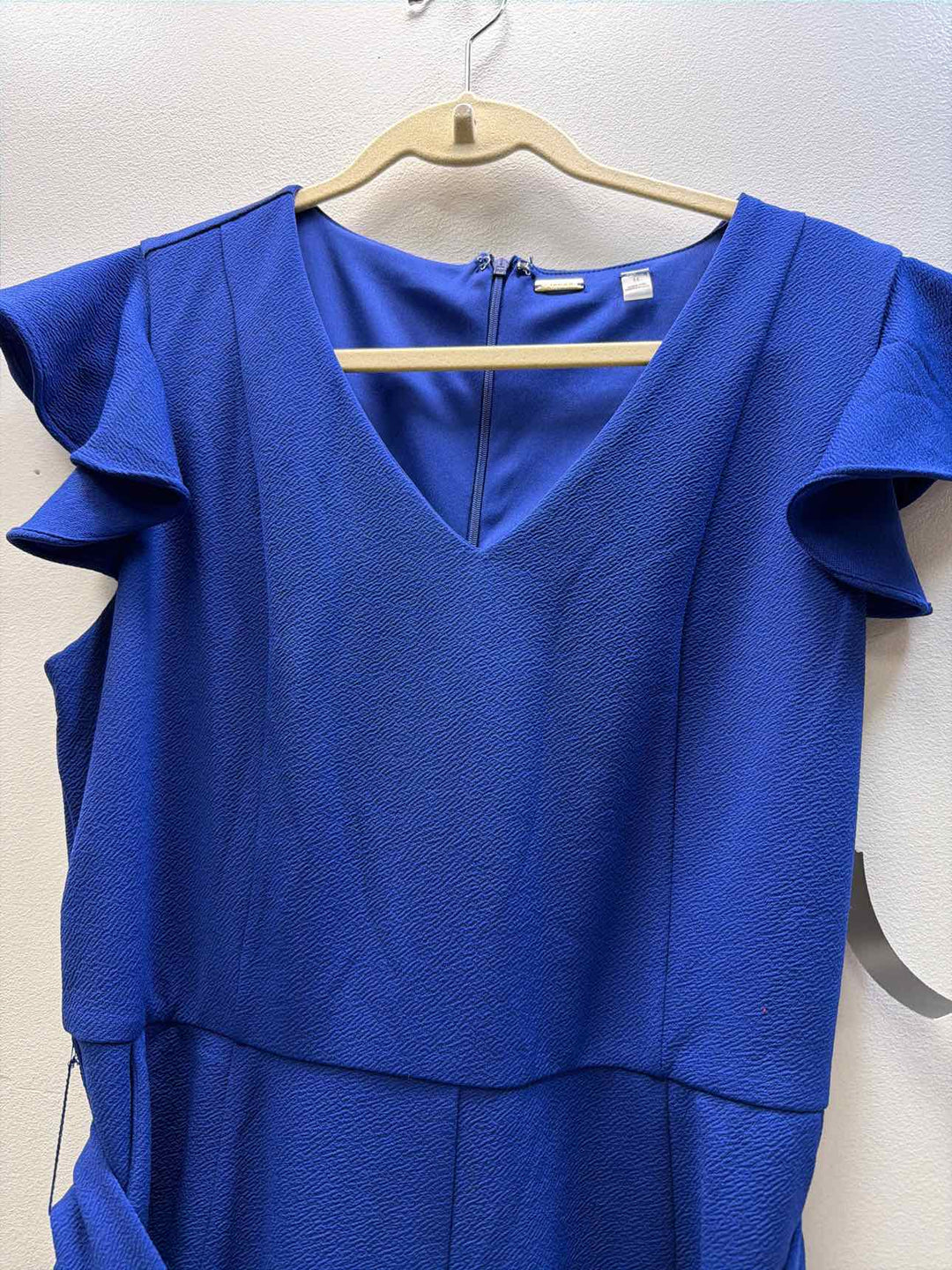 tahari Size 14 Jumper