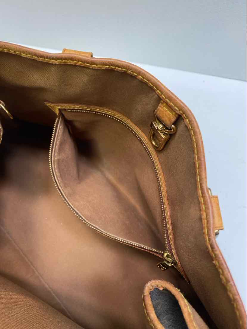 Louis Vuitton Purse