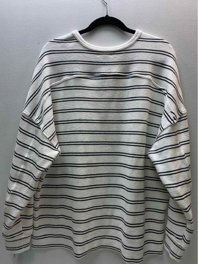 maurices Size 0X Sweater