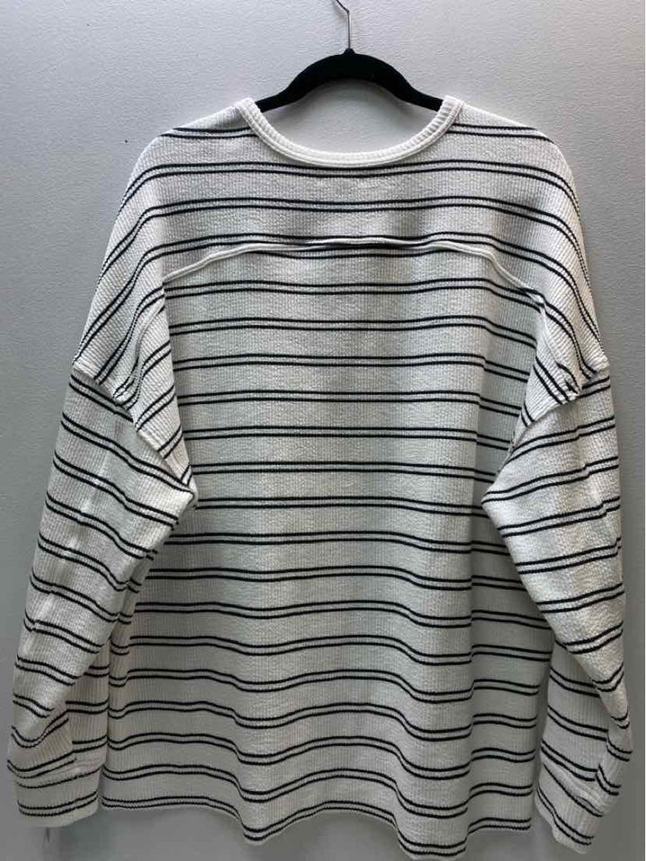 maurices Size 0X Sweater