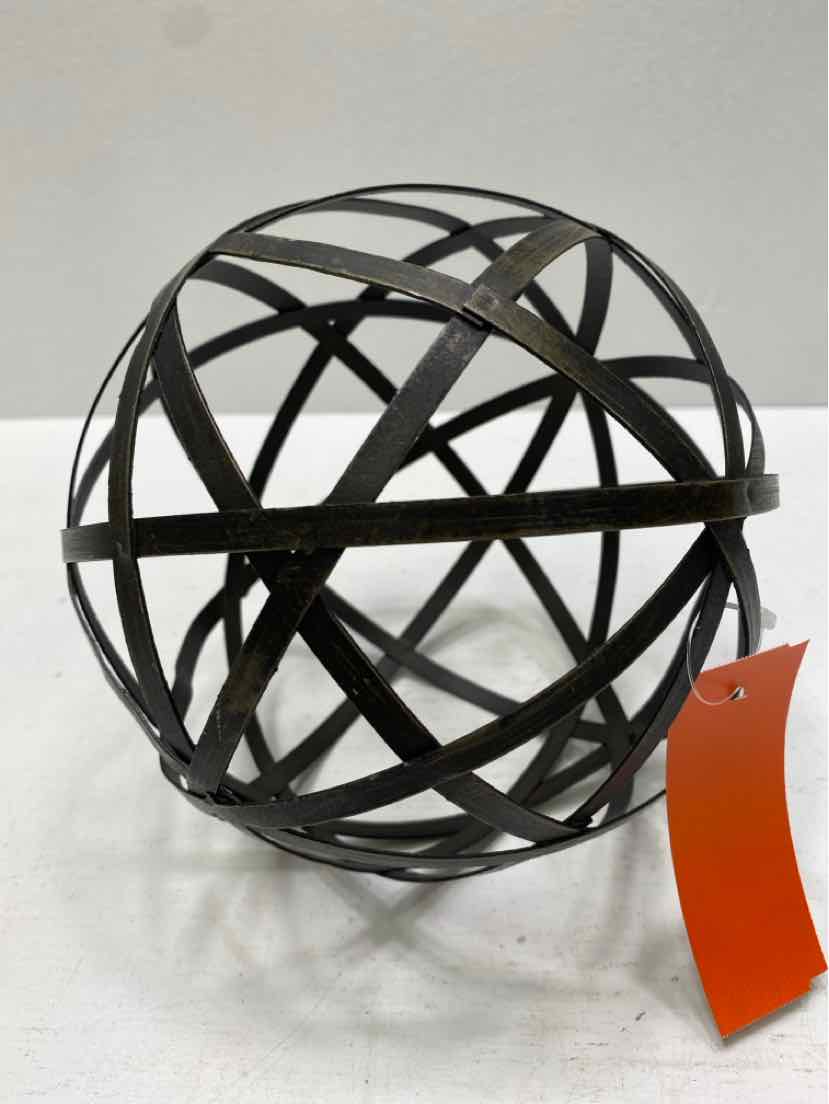 DECORATIVE BALLS
