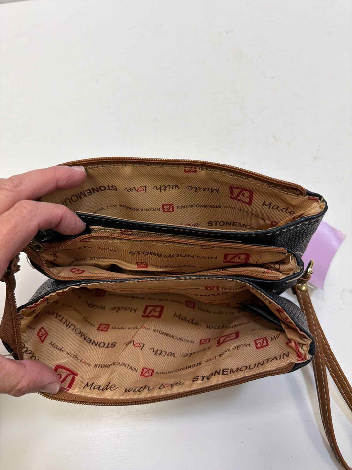 STONE MOUNTAIN Wristlet