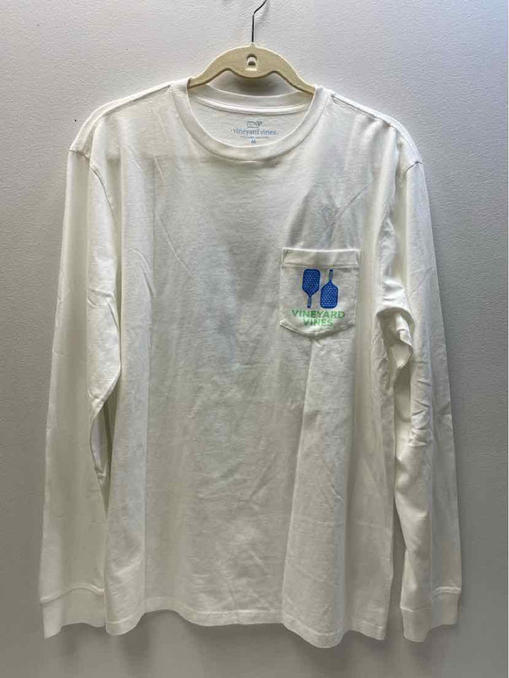 Vineyard Vines Size M T-shirt