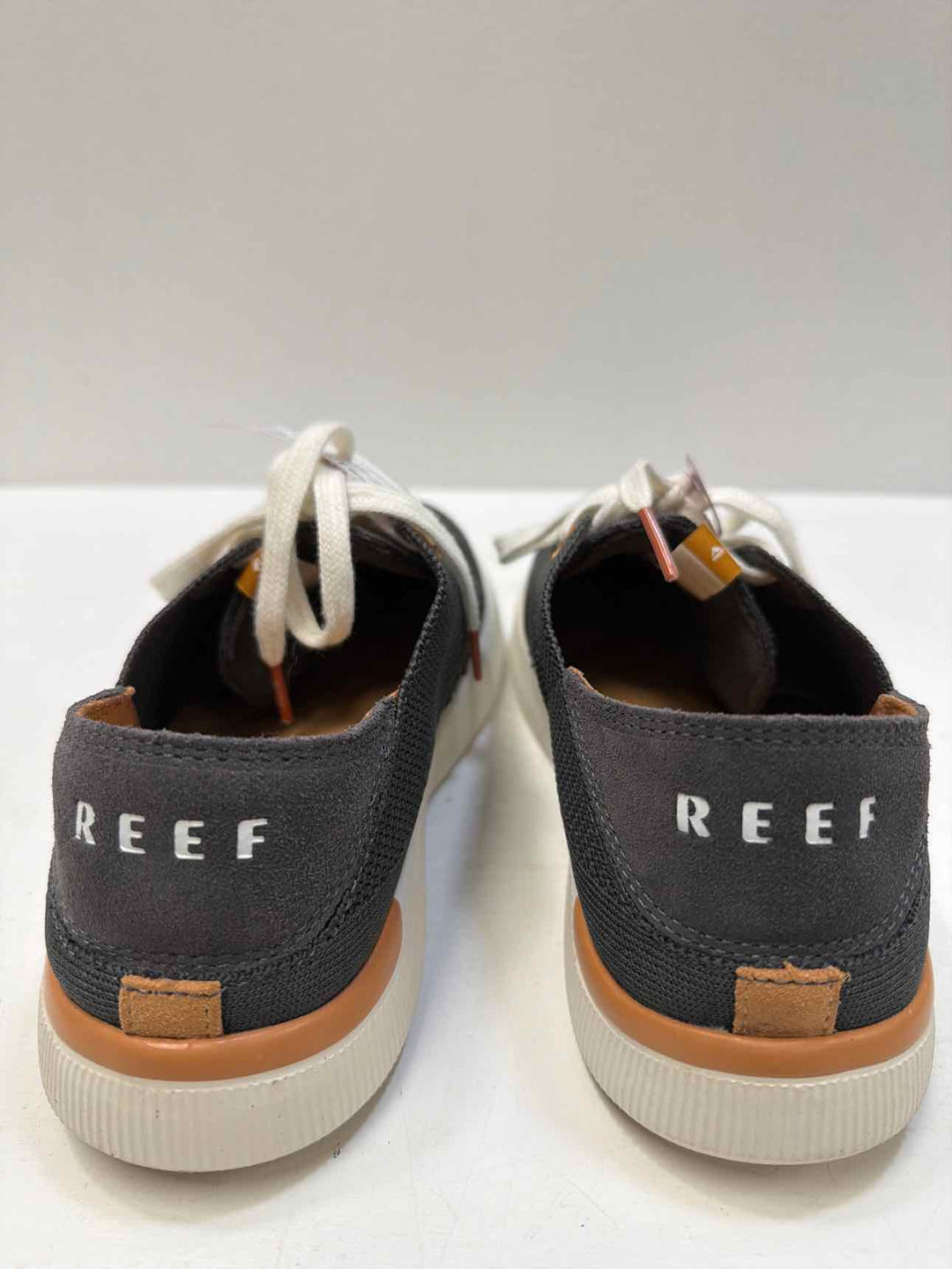 reef 8.5 Sneakers
