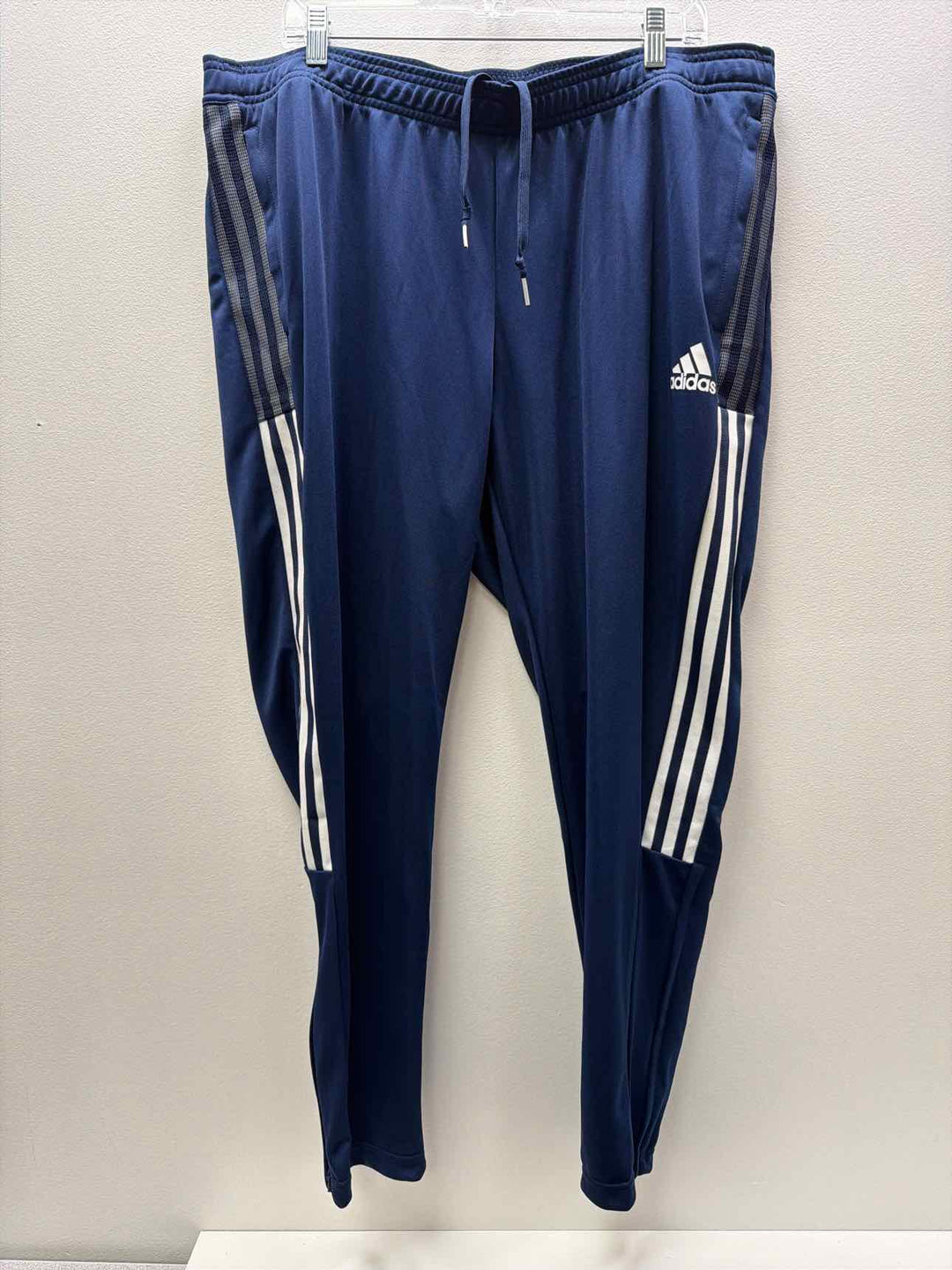 Adidas Size 2X Jogging Suit