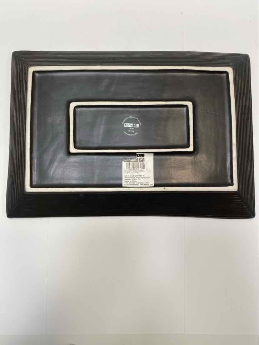 Tray