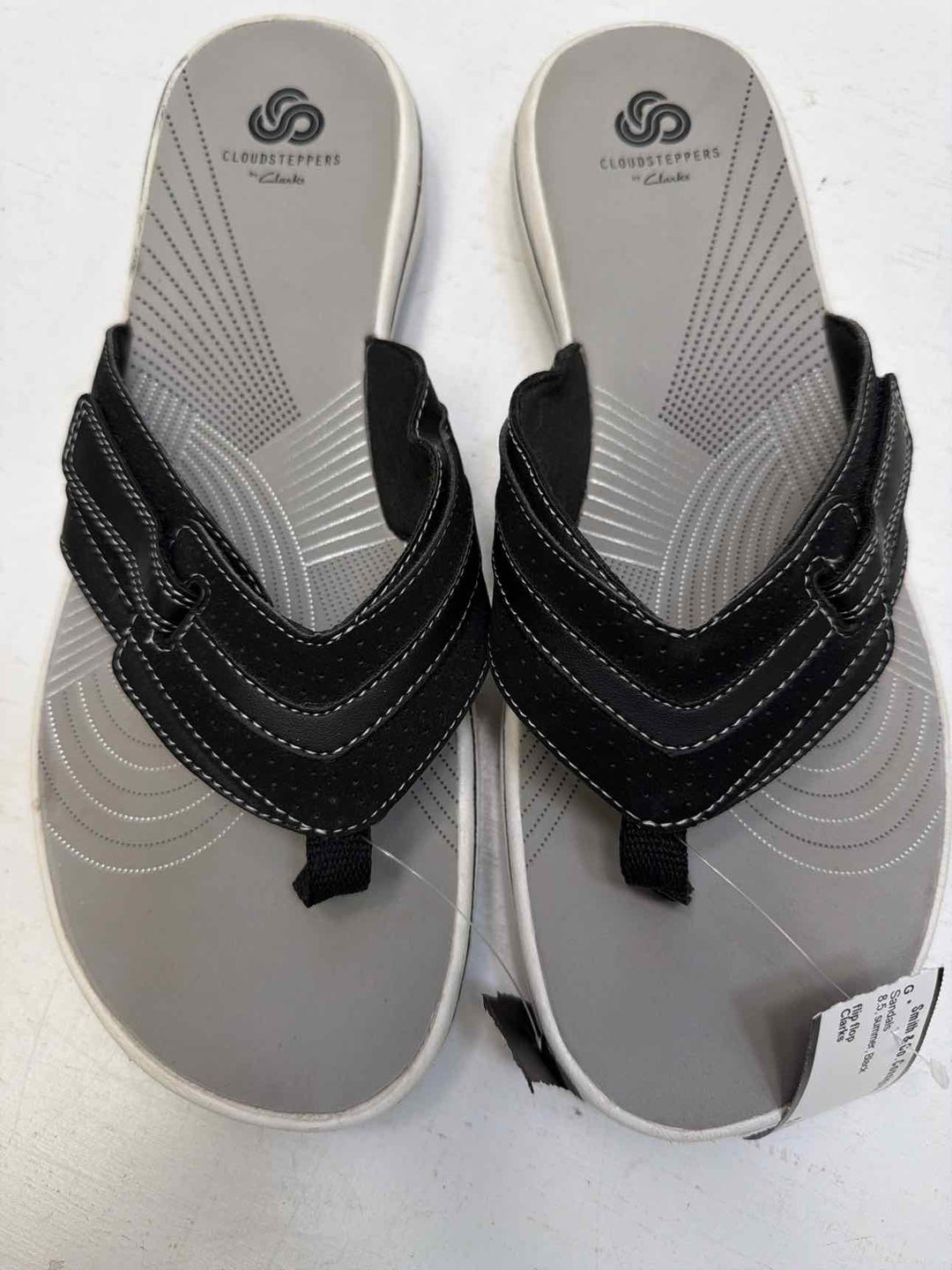 Clarks 8.5 Sandals
