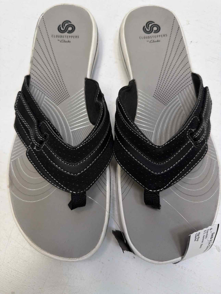 Clarks 8.5 Sandals