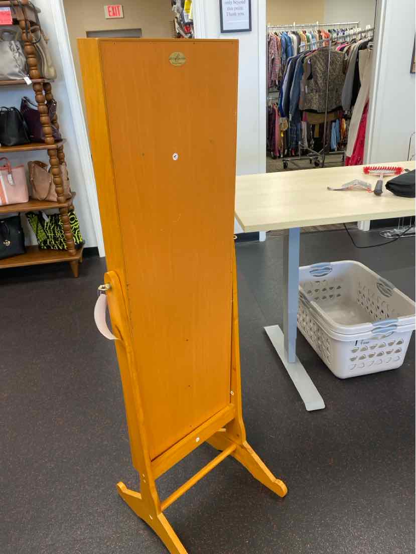 Armoire