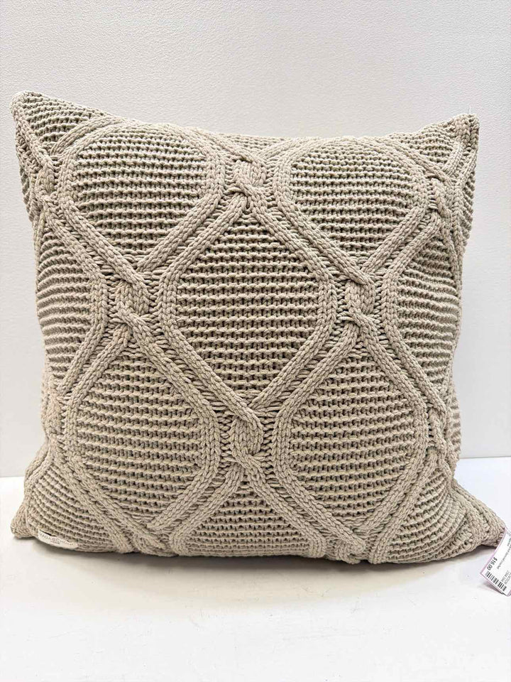magaschoni throw pillow