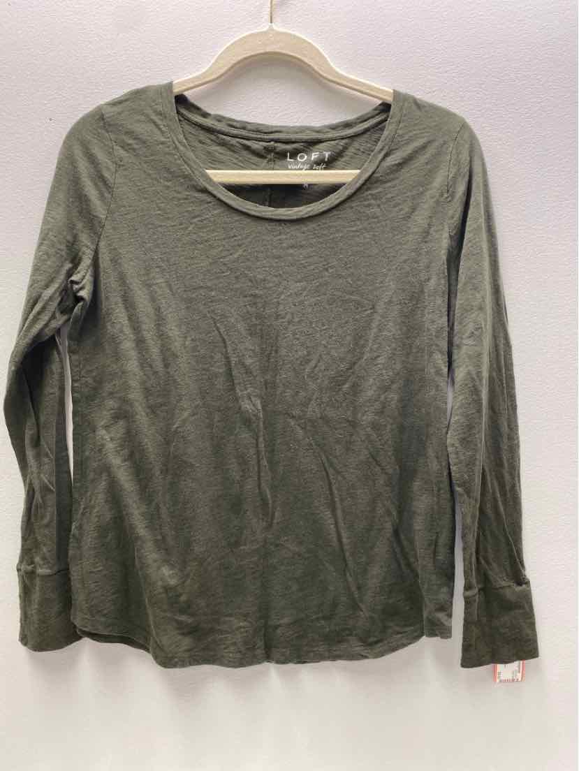 Loft Size M T-shirt