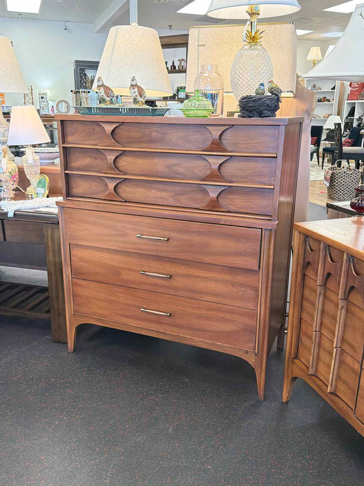 Kent Coffey Perspecta bedroom set