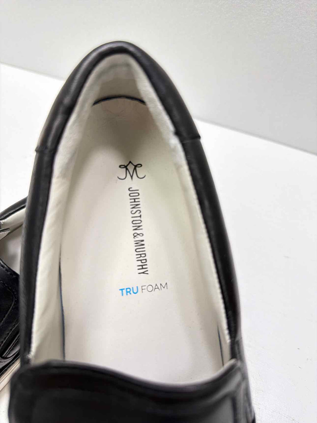johnston & murphy 9 slip on