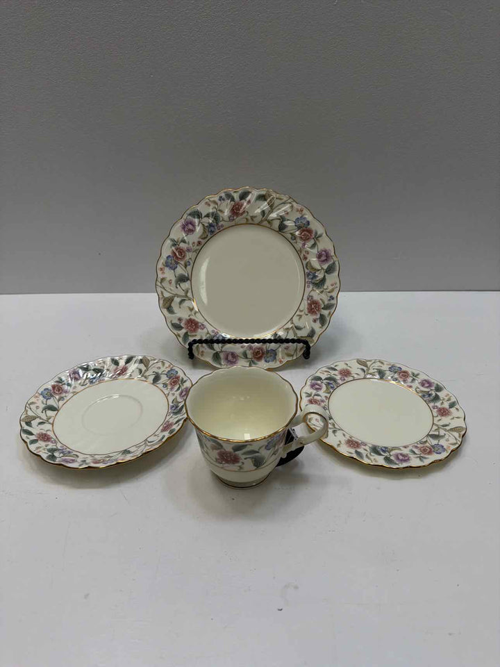 Noritake La Prada dish set