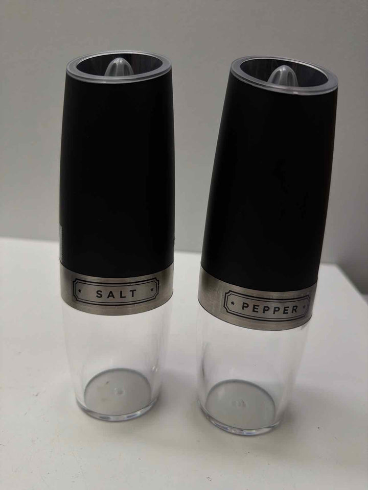 Salt & Pepper