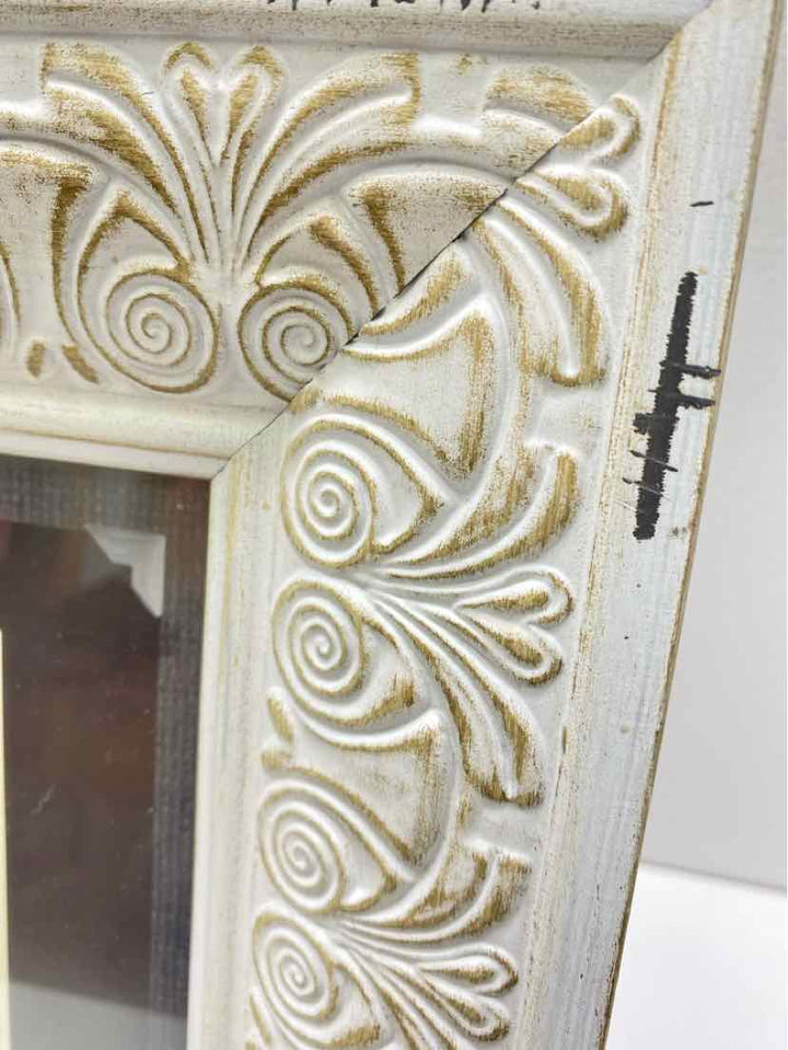 green tree gallery photo holder