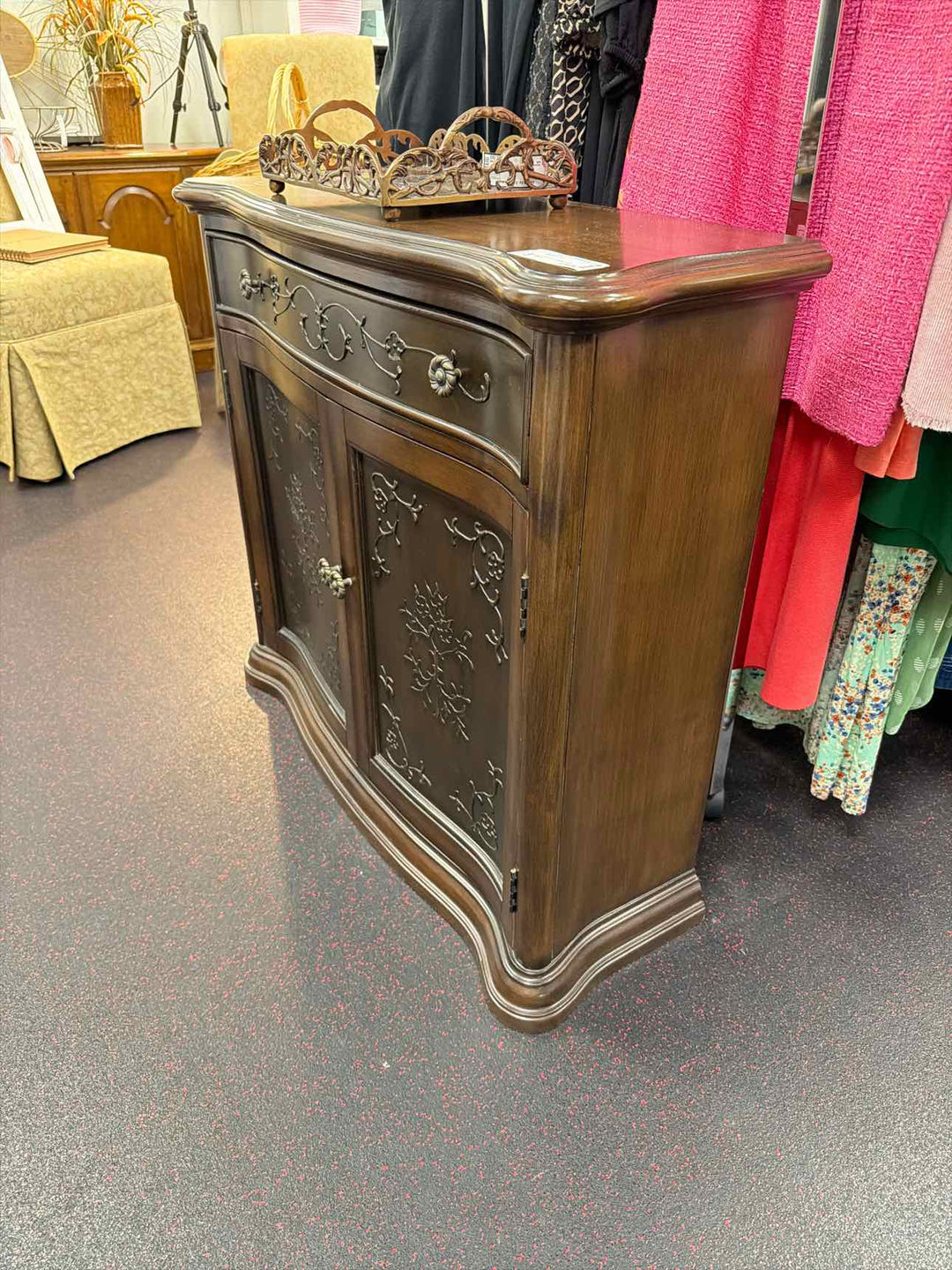 Pulaski Decorative chest