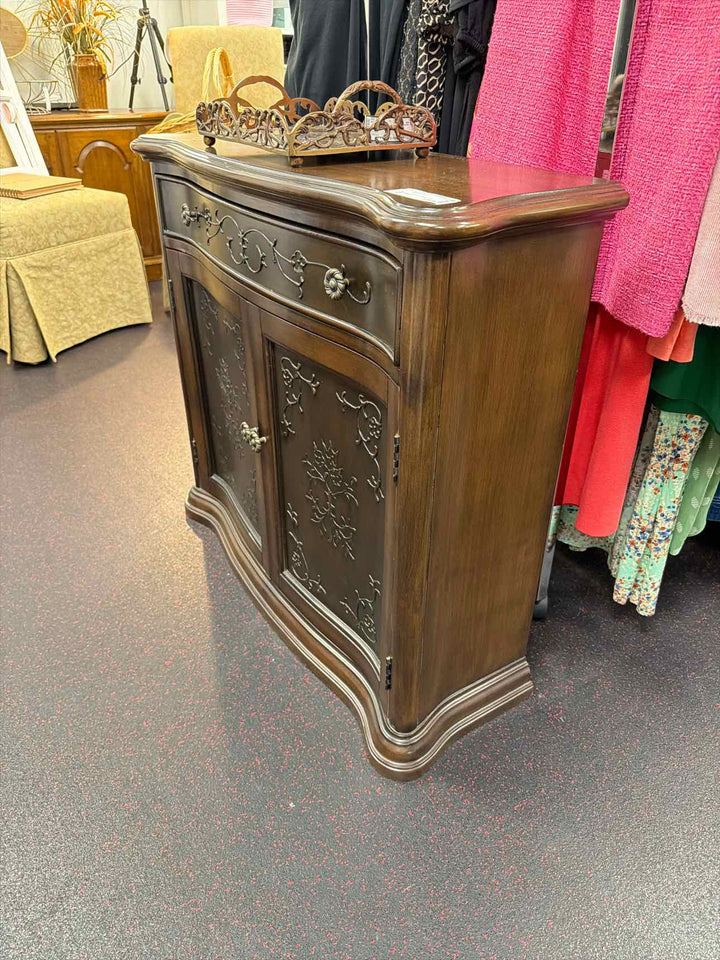 Pulaski Decorative chest