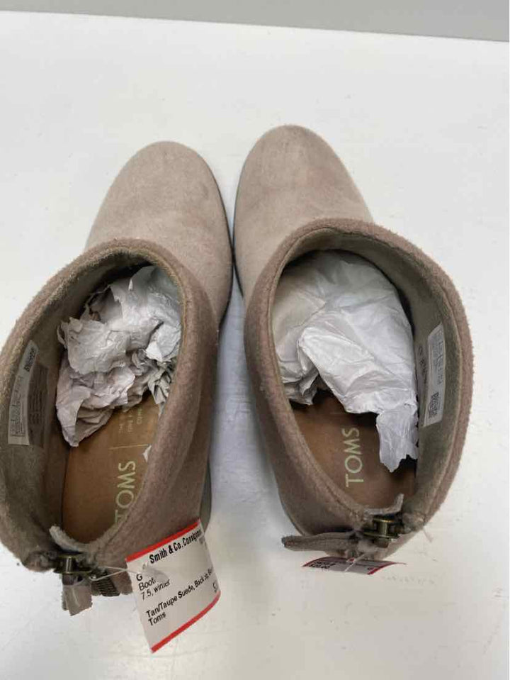 Toms 7.5 Booties