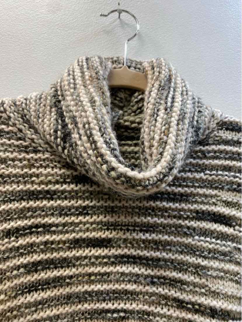 Elsamanda Size S Sweater