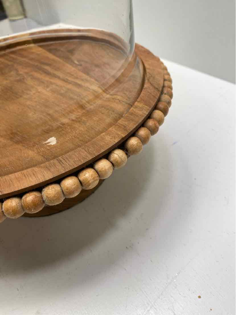 Bidk cake stand