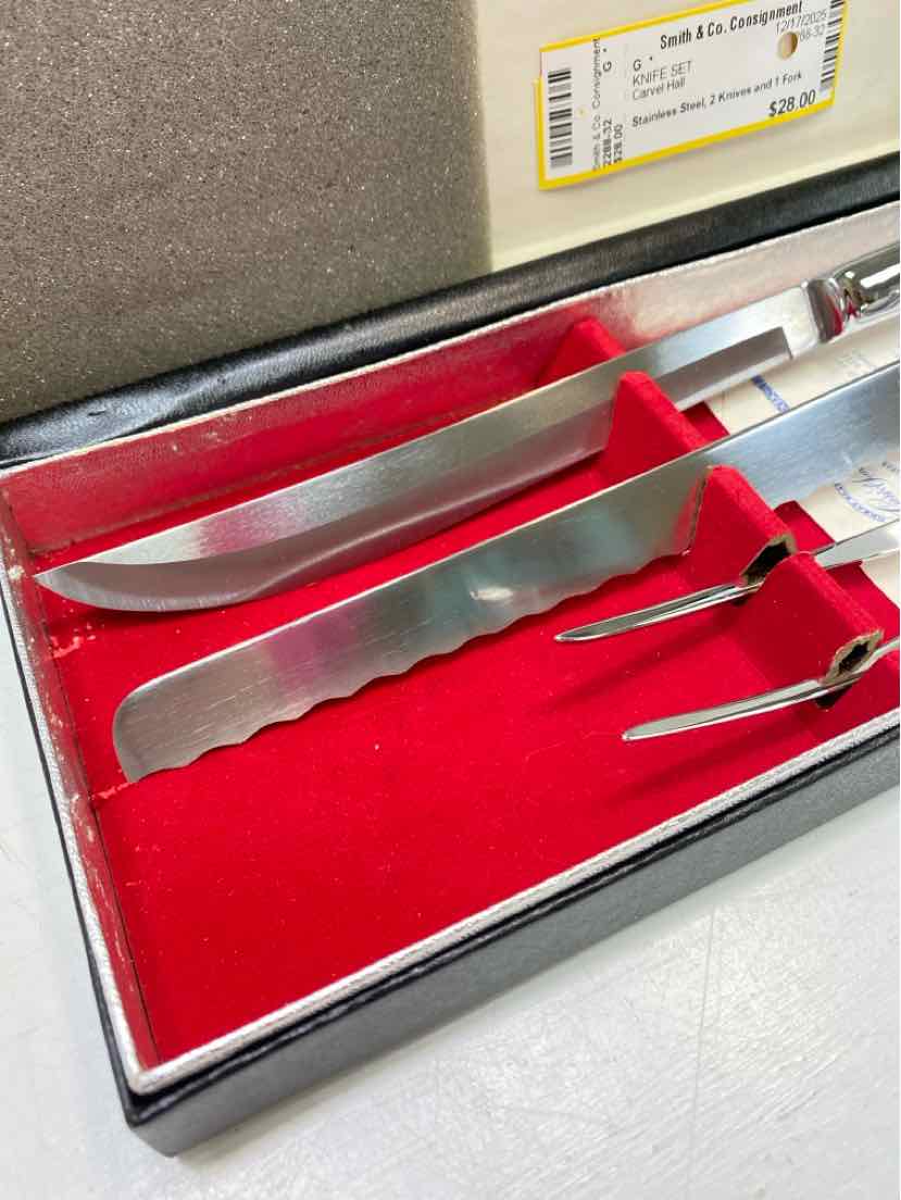 Carvel Hall KNIFE SET