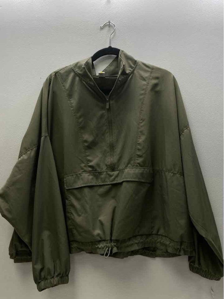 Size 2X Half Zip Pullover